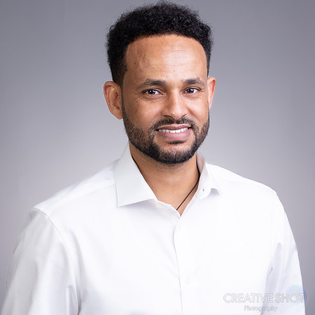 040A5676
