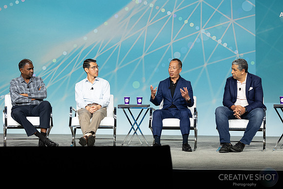 snug-sv-day2-lunch-panel 055_5V5A6779
