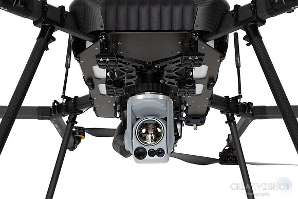 Skyfront white 6G7A8137