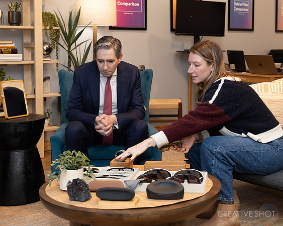 040A9402