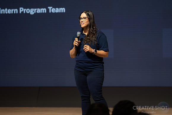 Oracle Interns 005-5V5A7510