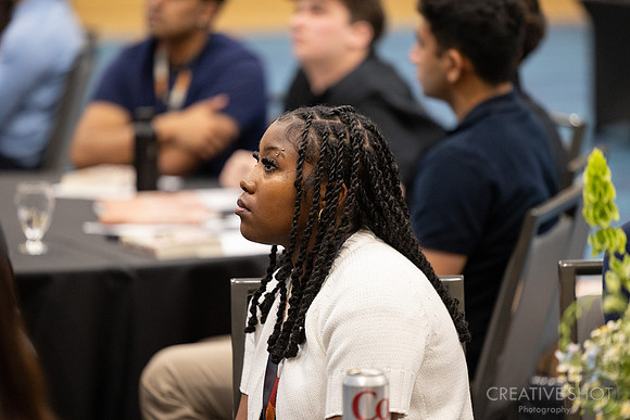 Oracle Interns 028-5V5A7838