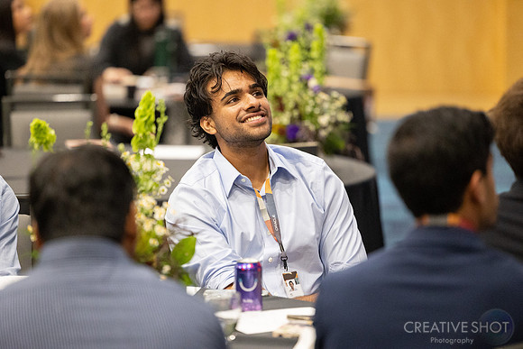 Oracle Interns 042-5V5A7905