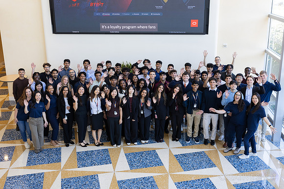 Oracle Interns 069-040A7069