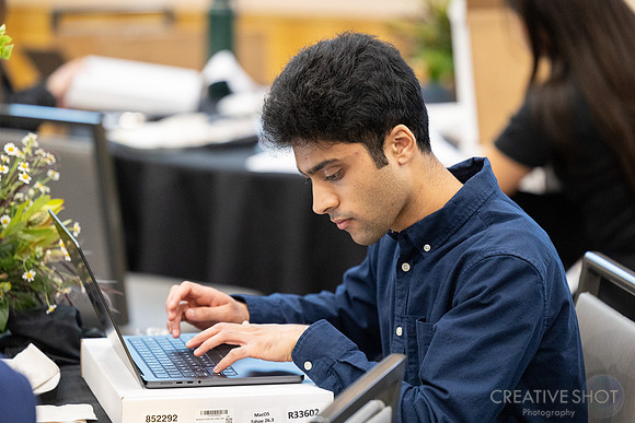 Oracle Interns 110-5V5A8642