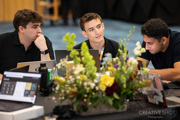 Oracle Interns 132-5V5A8860