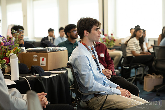 Oracle Interns 202-040A0198