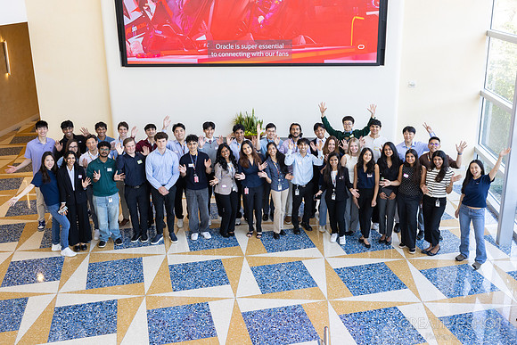 Oracle Interns 233-040A0249