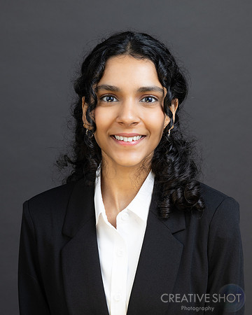 Headshots Interns 196-040A0262