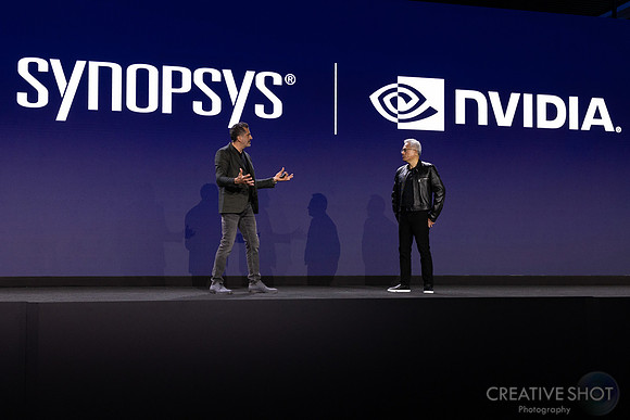 199-DAY1-highres-synopsys-converge-5V5A1130
