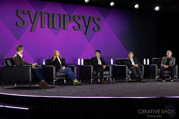 239-DAY1-highres-synopsys-converge-5V5A2150