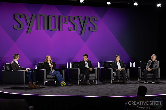 240-DAY1-highres-synopsys-converge-040A5252