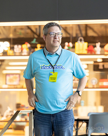 MS-Hackathon 068-5V5A2562