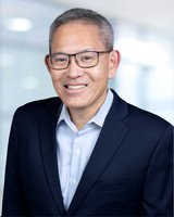 Steve office bg 6G7A9582