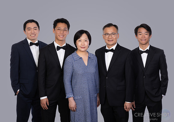 Family 040A8063
