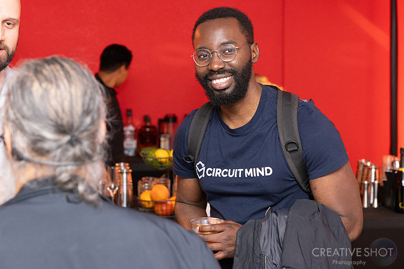 219 237_6G7A6000