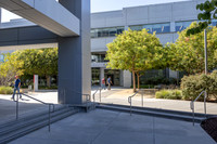 AVGO 004_040A5753